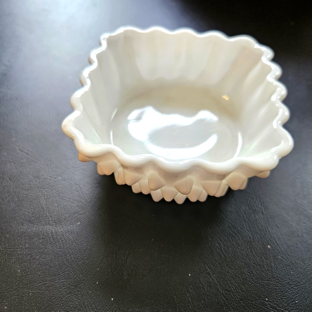 Milk Glass Scalloped Bowl, Small